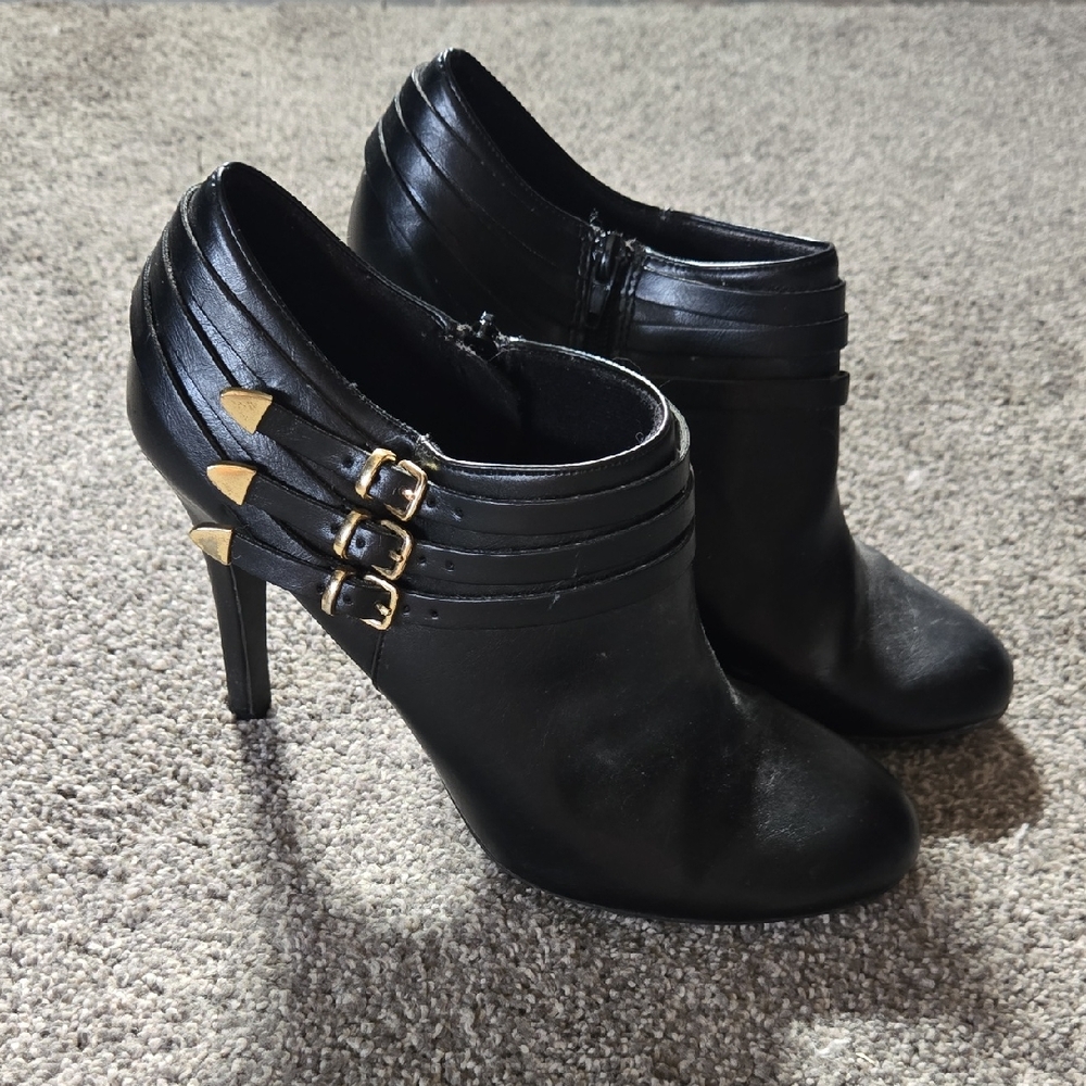 FIONI Black Triple Buckle Stiletto Ankle Boots